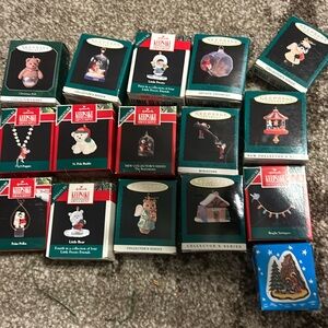 Min hallmark ornaments (16)
